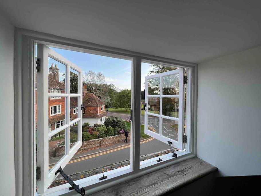 The Cottage, 13 Golden Sq. * Tenterden